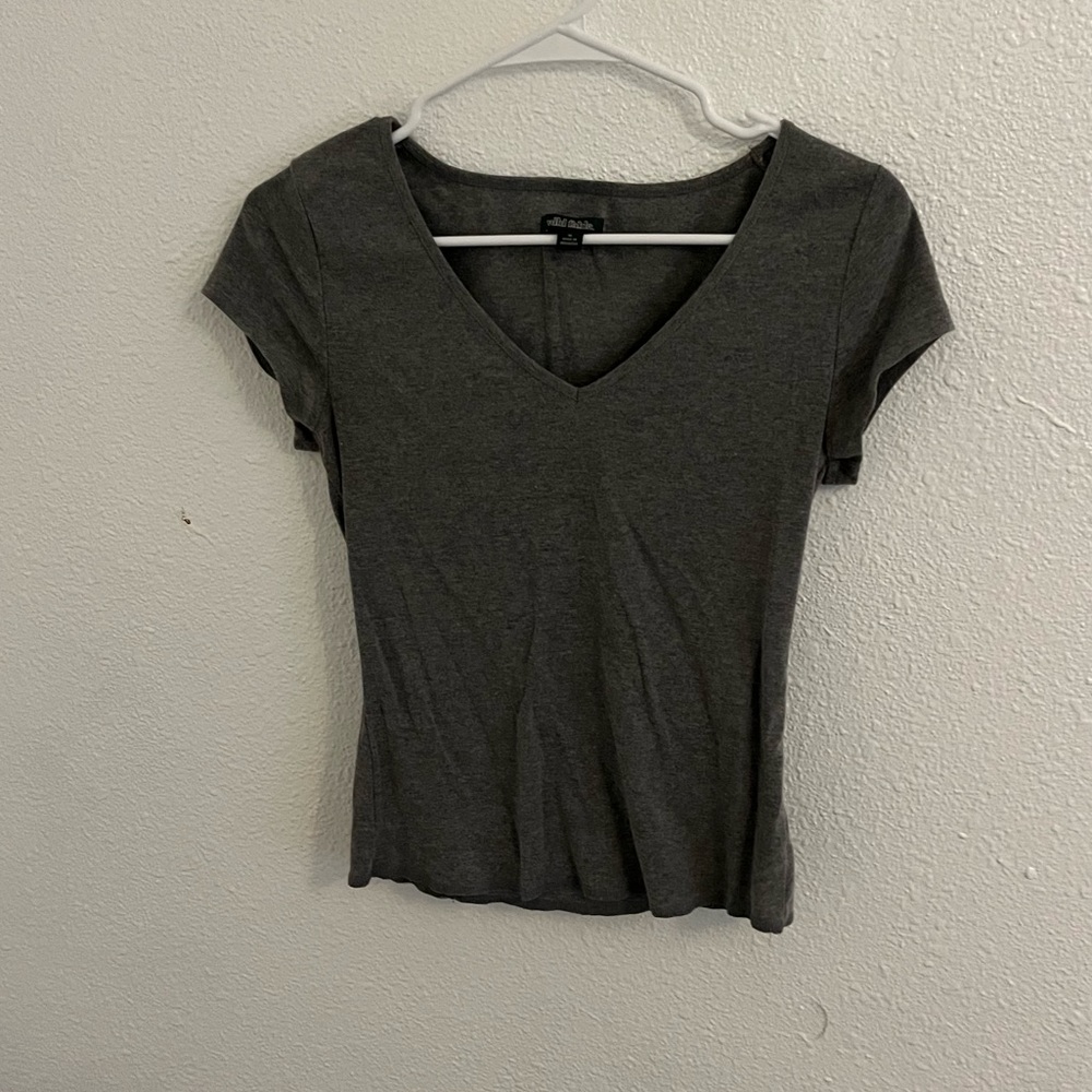 casual grey v-neck t shirt